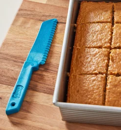 Lee Valley Bakeware>Bakeware Buddy Knife