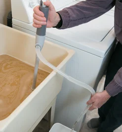 Lee Valley Home Maintenance>Battery-Powered Transfer Pump