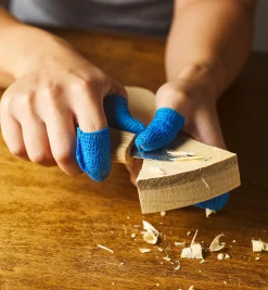 Lee Valley Supplies>BeaverCraft Celtic-Style Lovespoon Carving Kit