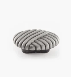 Lee Valley Knobs>Belwith Hickory Oval Knob