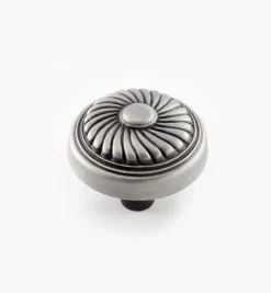 Lee Valley Knobs>Belwith Hickory Swirl Knob