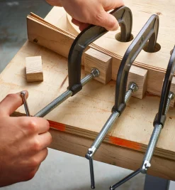 Lee Valley Hand Tools>Bessey Heavy-Duty C-Clamps