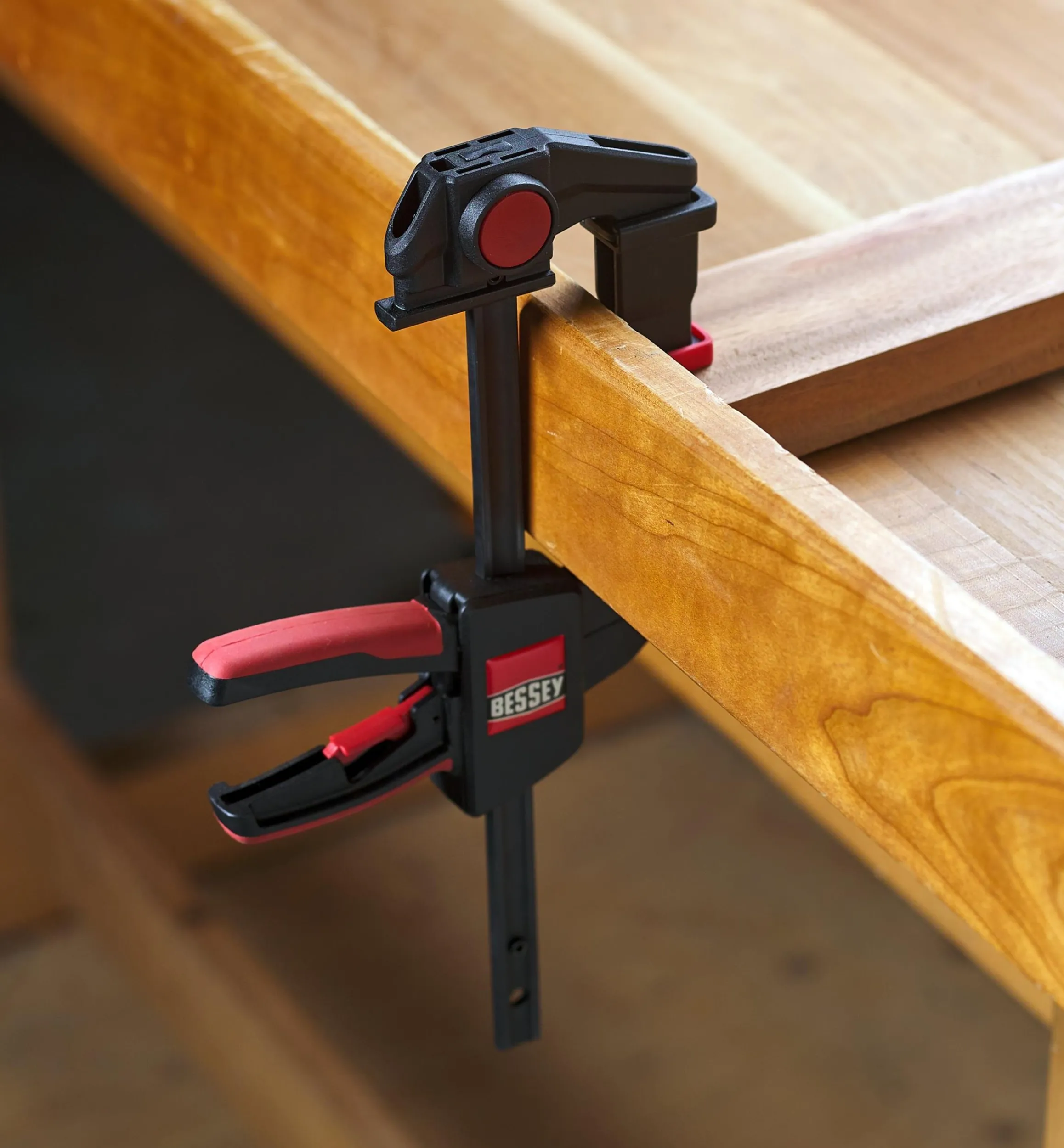 Lee Valley Hand Tools>Bessey One-Handed Table Clamps
