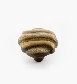 Lee Valley Knobs>Blonde Antique Wavy Knob