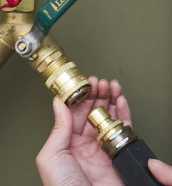 Lee Valley Hoses & Accessories>Brass Quick Couplers Set