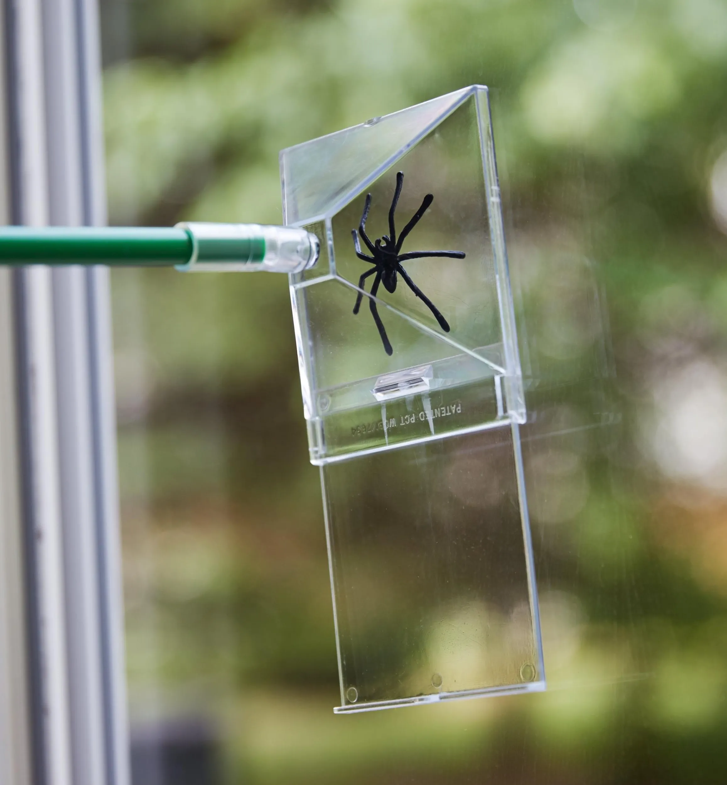 Lee Valley Pest Control>Bug Trapper