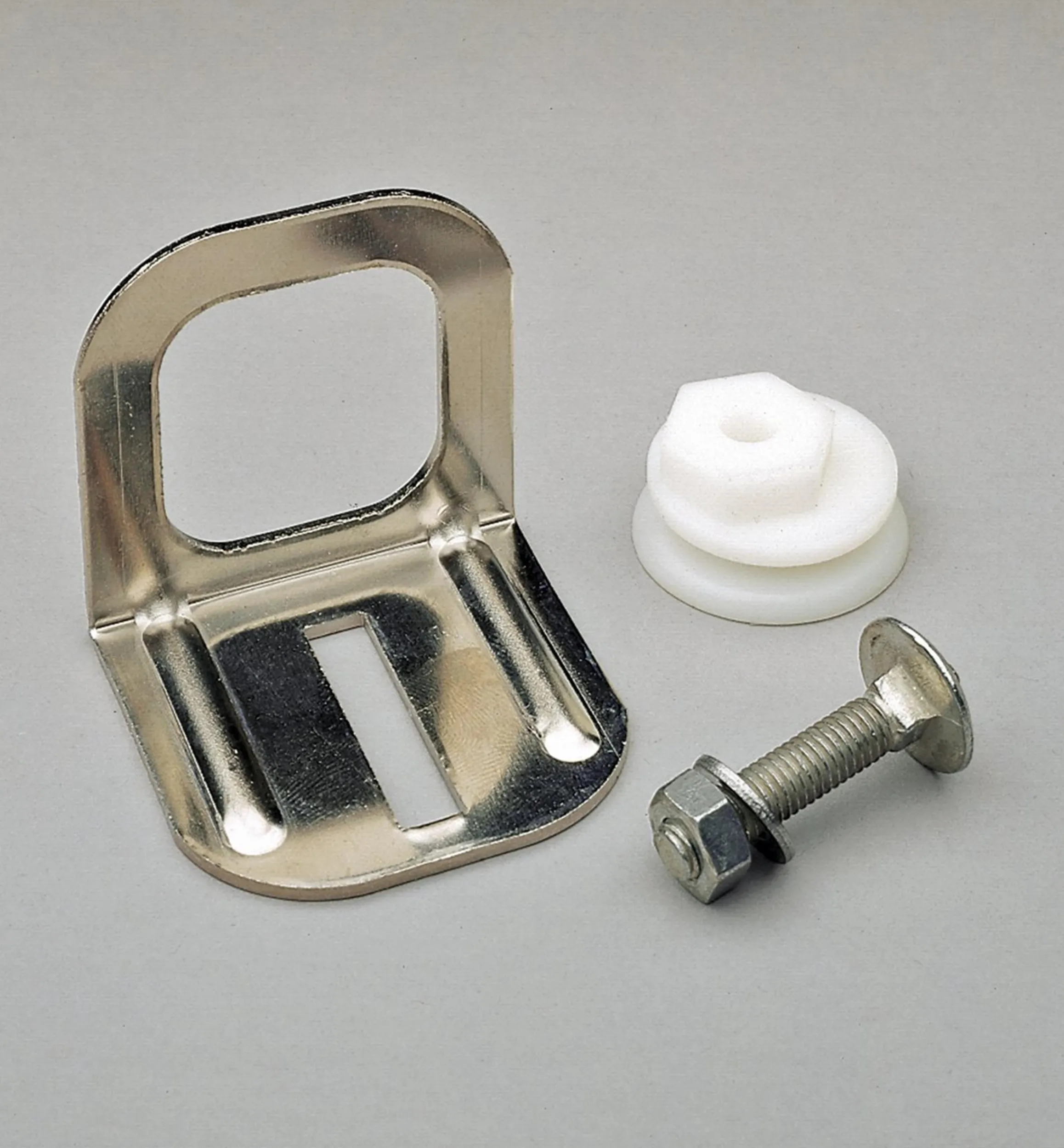 Lee Valley Hangers>Cabinet Hangers