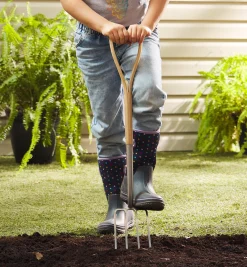 Lee Valley Garden Care>Children's Digging Fork