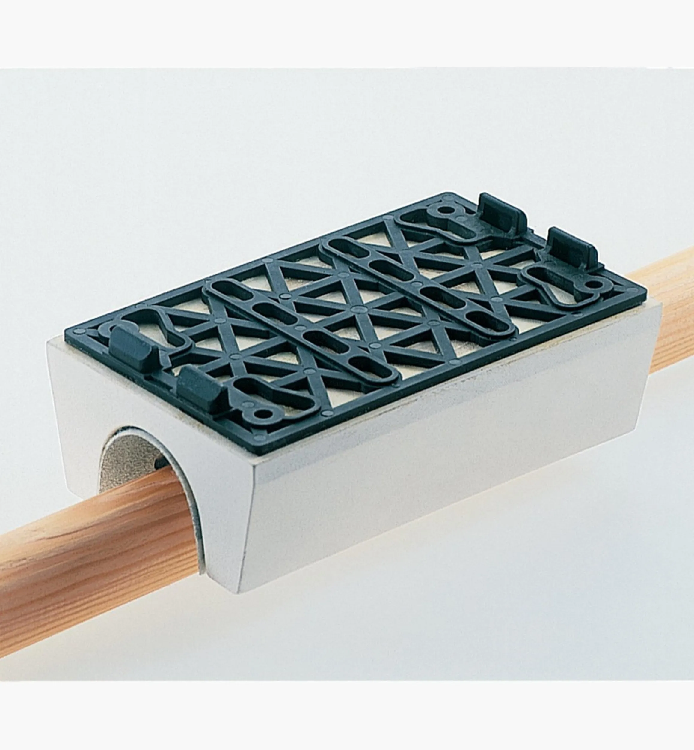 Lee Valley Supplies>Concave Outside Edge Sanding Pads For Duplex LS 130 EQ Linear Sander