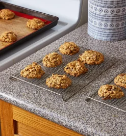 Lee Valley Bakeware>Cooling/Cooking Racks