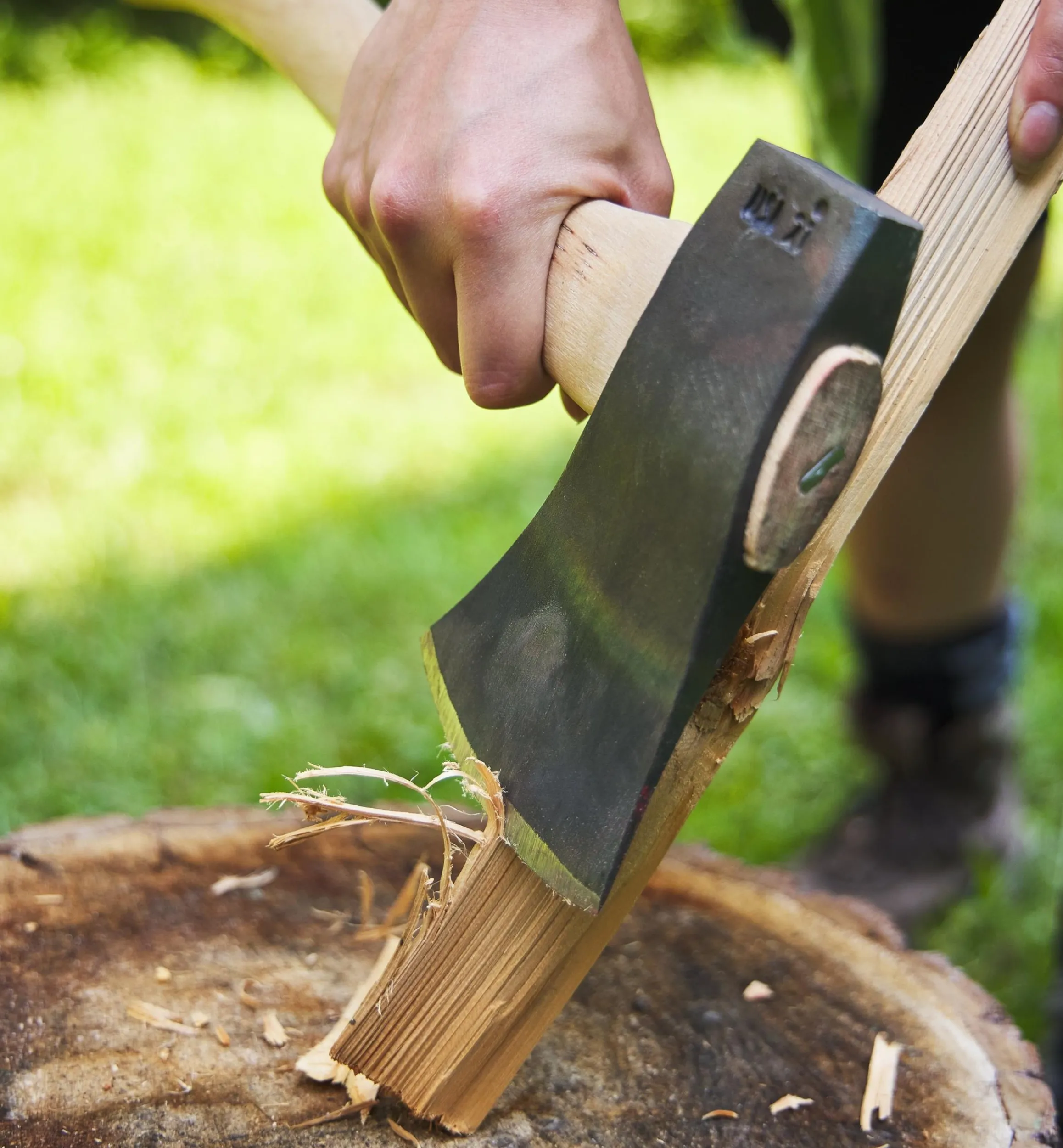 Lee Valley Hand Tools>Council Tool Flying Fox Woodsman Hatchet