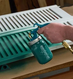 Lee Valley Supplies>Critter Air-Powered Spray Gun