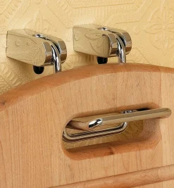 Lee Valley Kitchen Hardware>Cutting Board Holder For The Wall-Mount Storage System