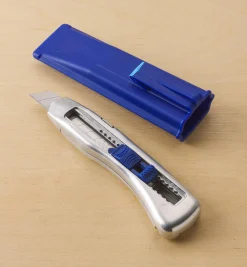 Lee Valley Knives>Delphin 2004 Snap-Off-Blade Knife With Holster