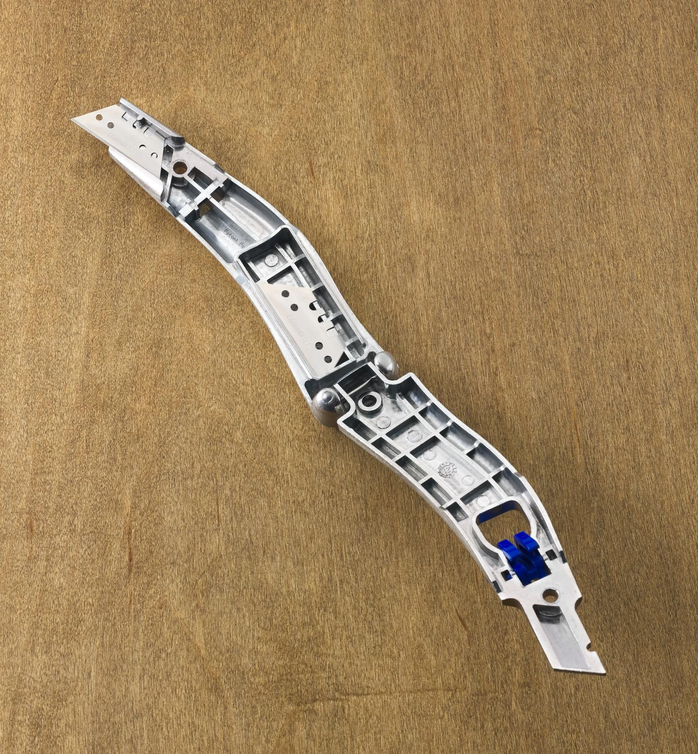 Lee Valley Knives>Delphin 2000 Universal Knife With Holster