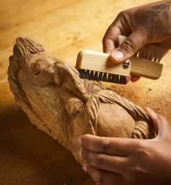 Lee Valley Cleaning>Detail Dusting Brush