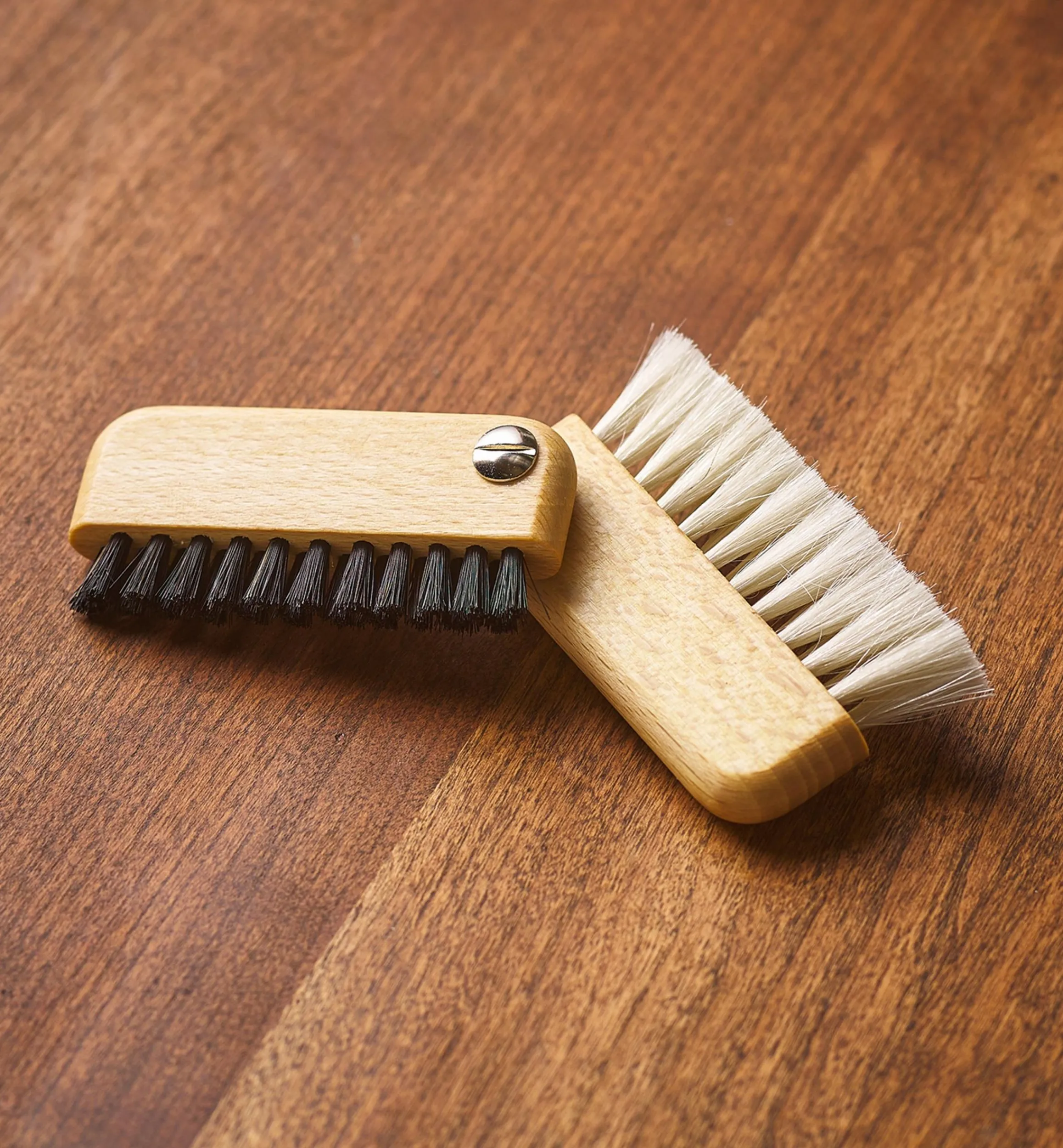 Lee Valley Cleaning>Detail Dusting Brush