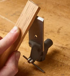 Lee Valley Workshop>Detail Hand Vise