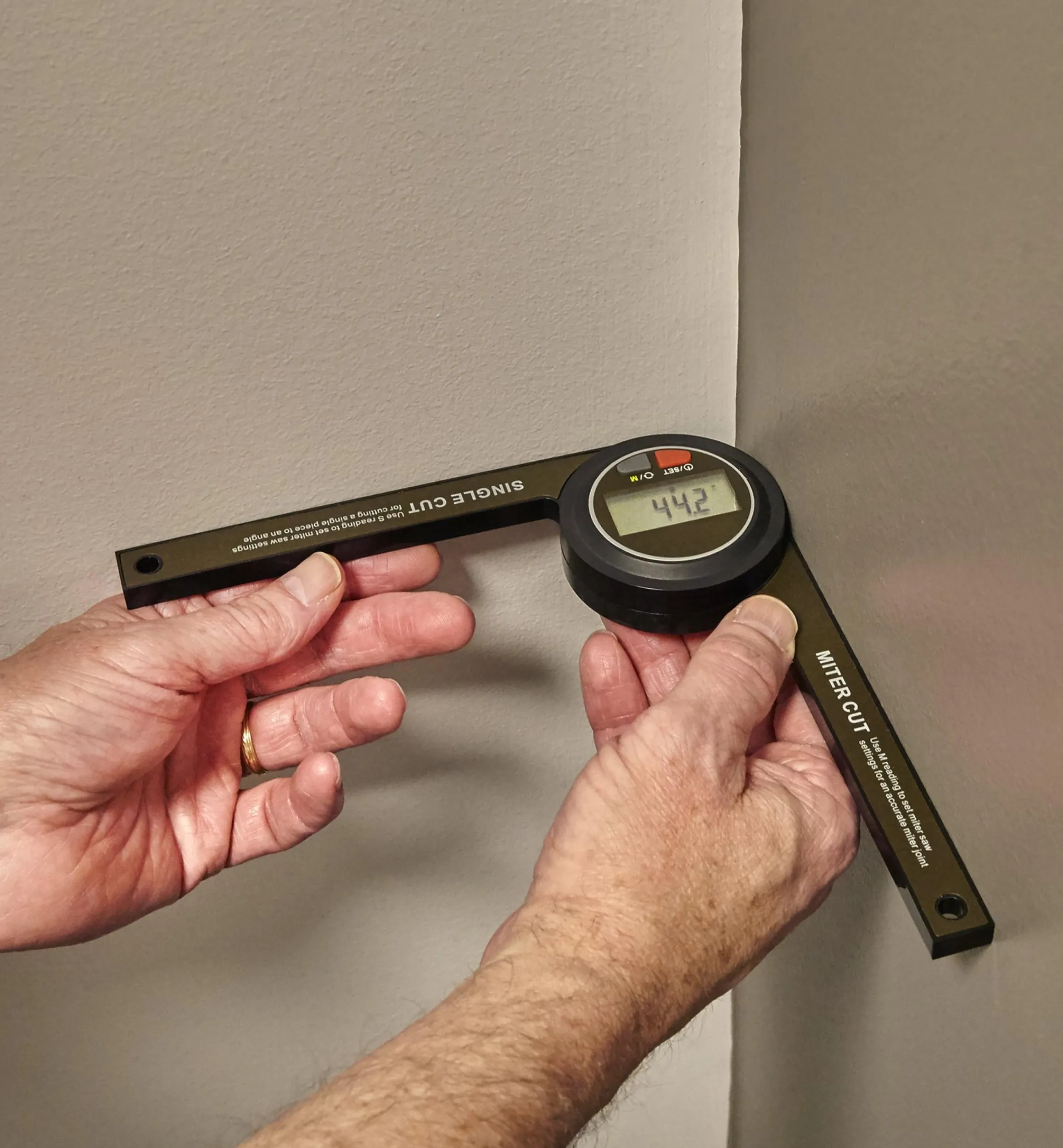 Lee Valley Marking & Measuring>Digital Miter Saw Gauge