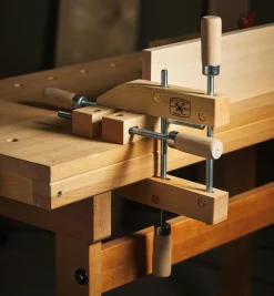 Lee Valley Hand Tools>Dubuque Wooden Handscrews