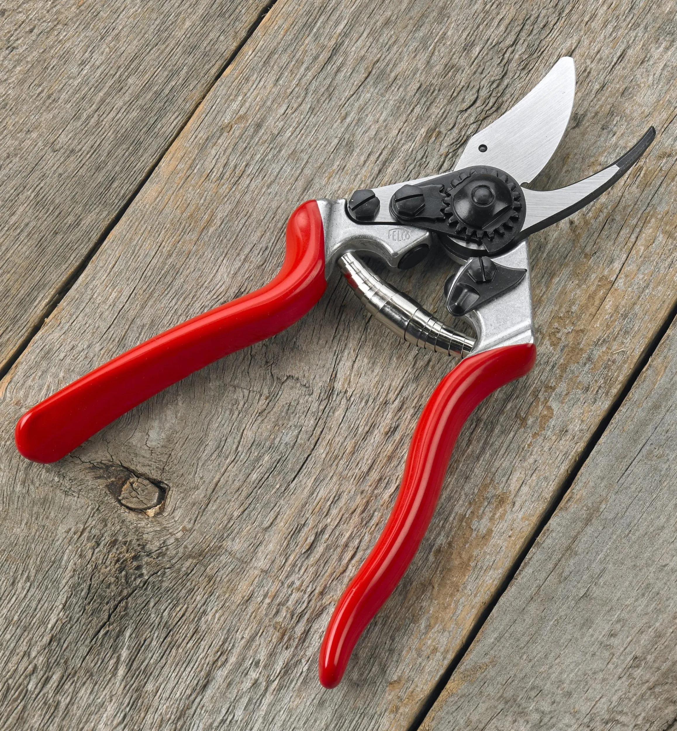 Lee Valley Pruners>Felco #16 Left-Hand Pruner