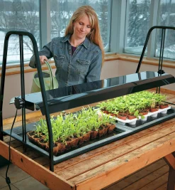 Lee Valley Grow Lights>Floralight T5 LED Full-Spectrum Tabletop Grow-Light Stand