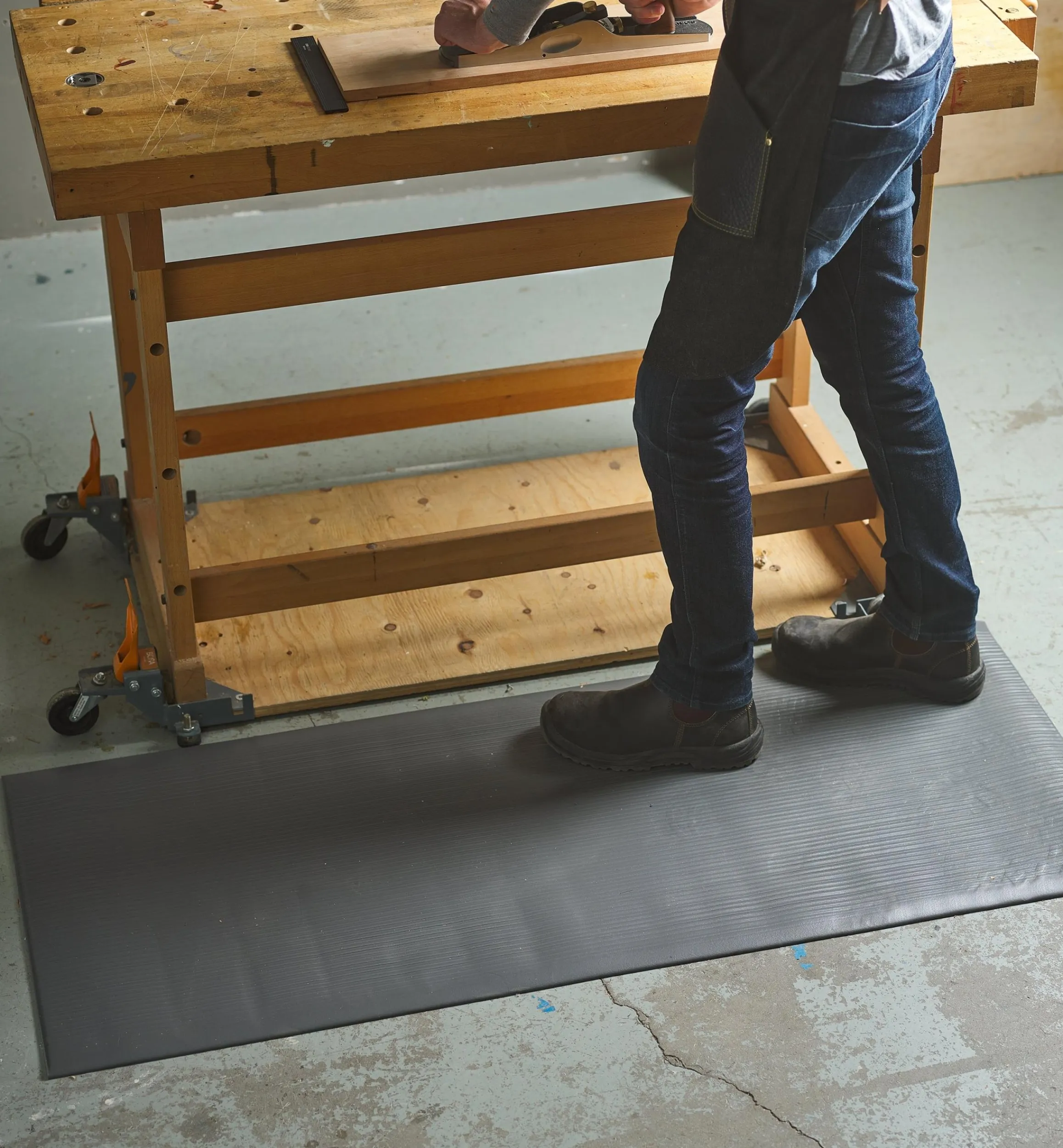 Lee Valley Workshop>Foam-Cell Anti-Fatigue Bench Mat