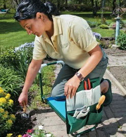 Lee Valley Knee Pads & Kneelers>Folding Kneeler Stool & Tool Holder Set