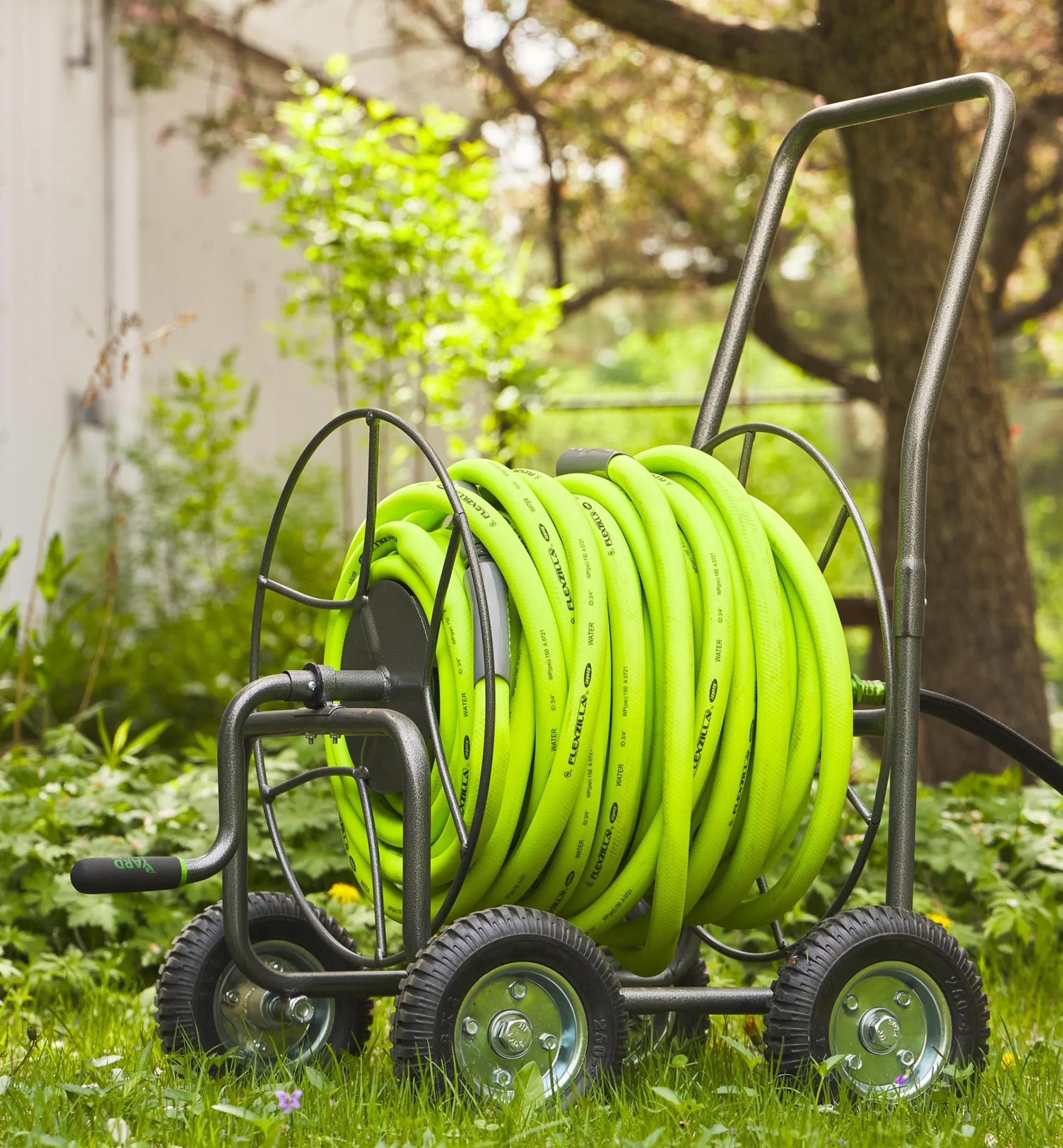 Lee Valley Hoses & Accessories>Four-Wheel Hose Cart