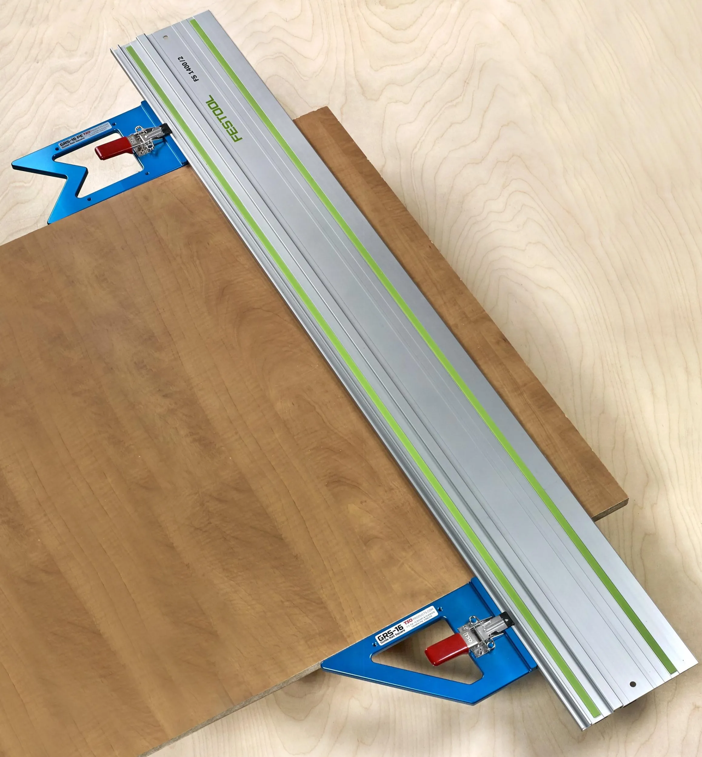 Lee Valley Power Tool Accessories>GRS-16 & GRS-16 PE Guide Rail Squares Set