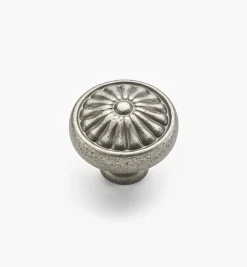 Lee Valley Knobs>Hartford Petal Knob