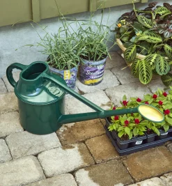 Lee Valley Indoor Gardening>Haws Plastic Watering Can