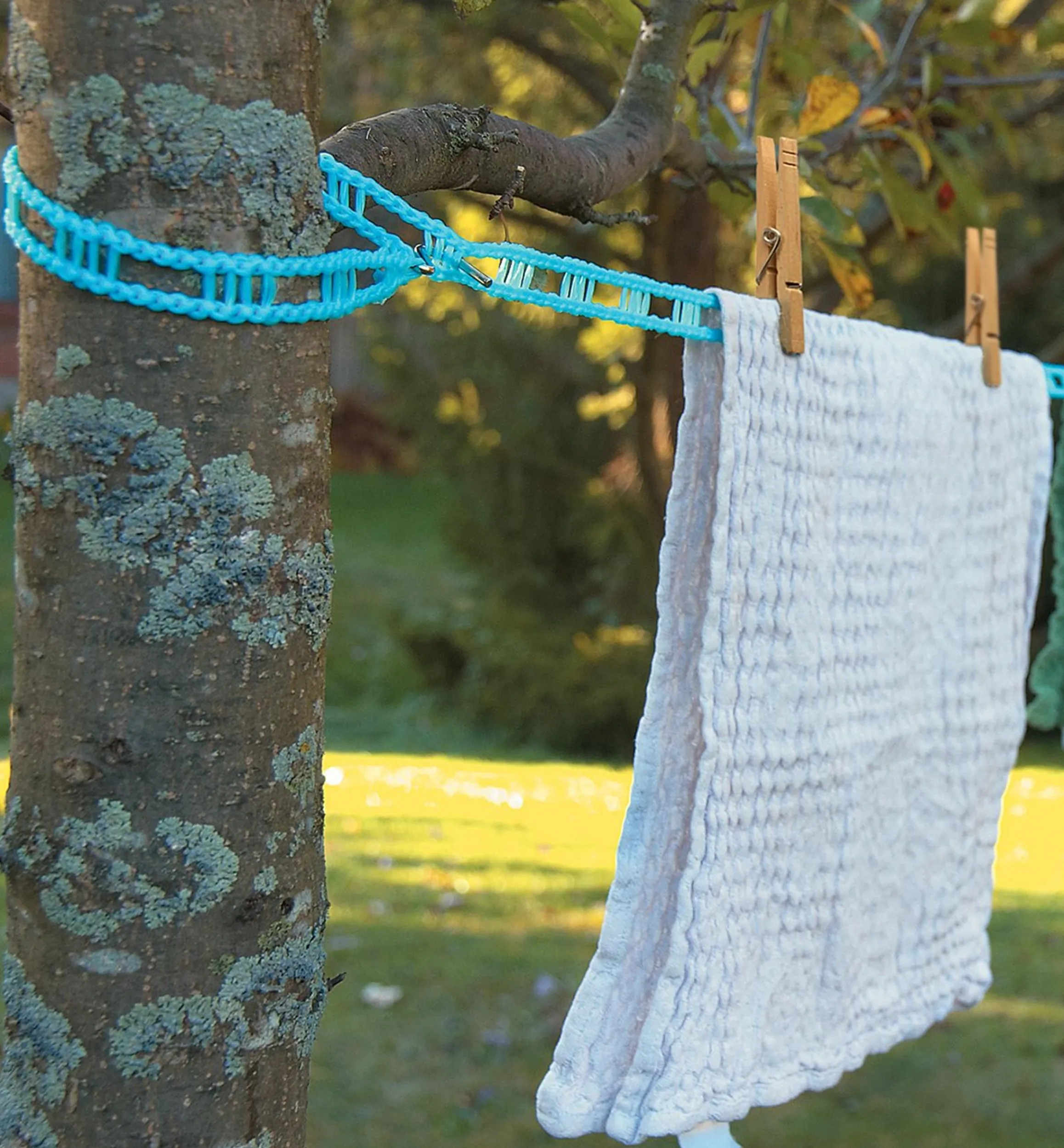 Lee Valley Laundry>Hook-Anywhere Clothesline