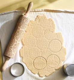 Lee Valley Bakeware>Kaleidoscope Embossing Rolling Pin