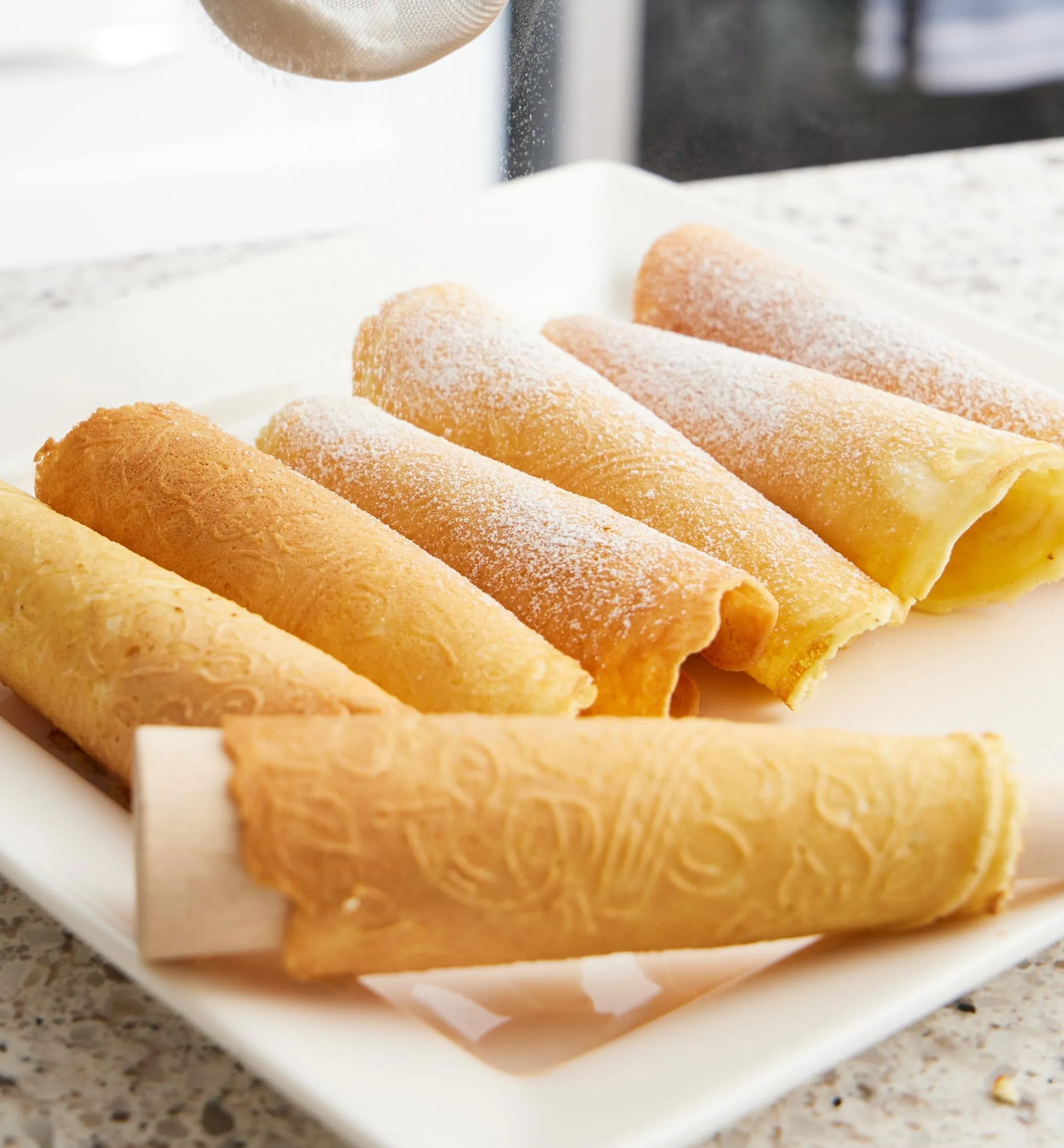 Lee Valley Cookware>Krumkake & Pizzelle Iron