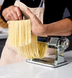 Lee Valley Pasta Making>Lasagnette Cutter Attachment For The Marcato Pasta Machine