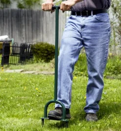 Lee Valley Lawn Care>Lawn Aerator