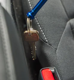 Lee Valley Personal Accessories>LED Magnetic Grabber