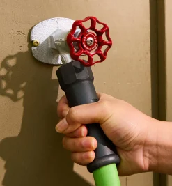 Lee Valley Hoses & Accessories><noscript><img width=