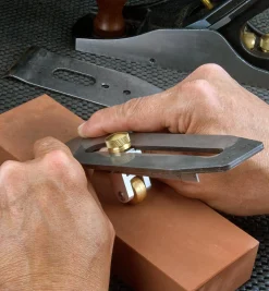 Lee Valley Sharpening>Replica Honing Guide