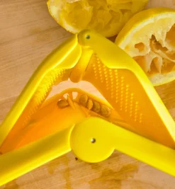 Lee Valley Mashers & Presses><noscript><img width=