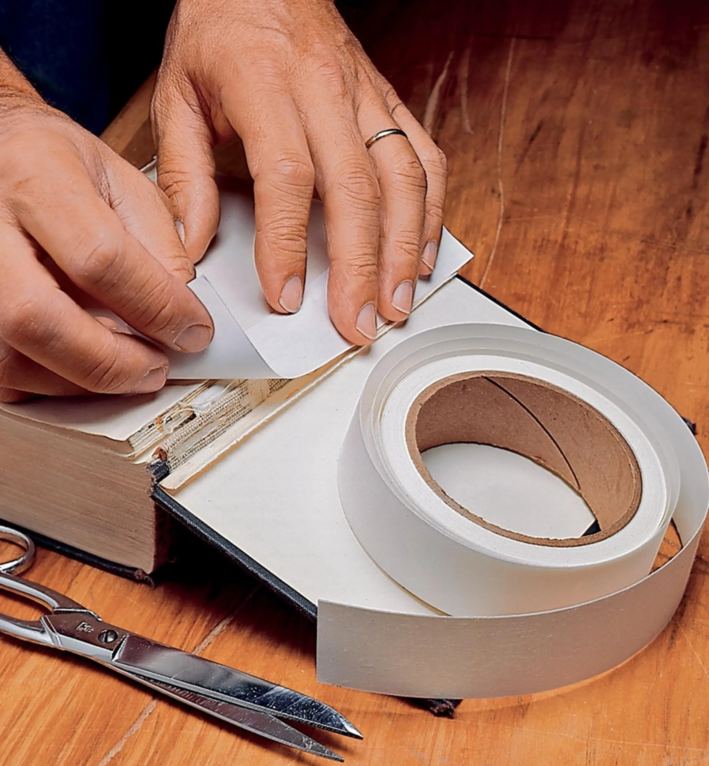 Lee Valley Picture Hanging>Linen Cloth Tape