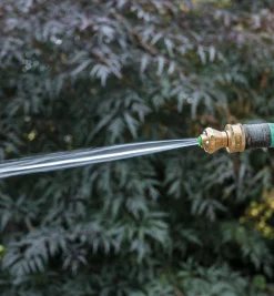 Lee Valley Home Maintenance>Little Big Shot Nozzle