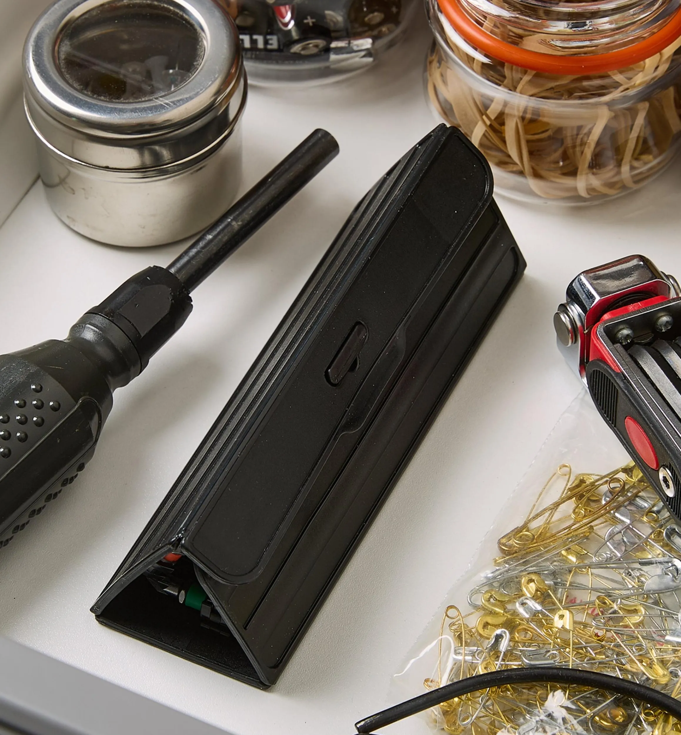 Lee Valley Magnets|Magnets>Magnetic Holder & 1/4" Bit Set