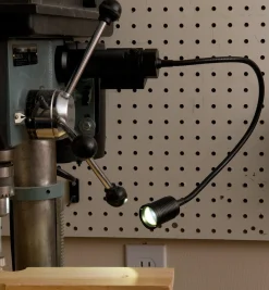 Lee Valley Magnets|Magnets>Magnetic-Mount LED Work Light