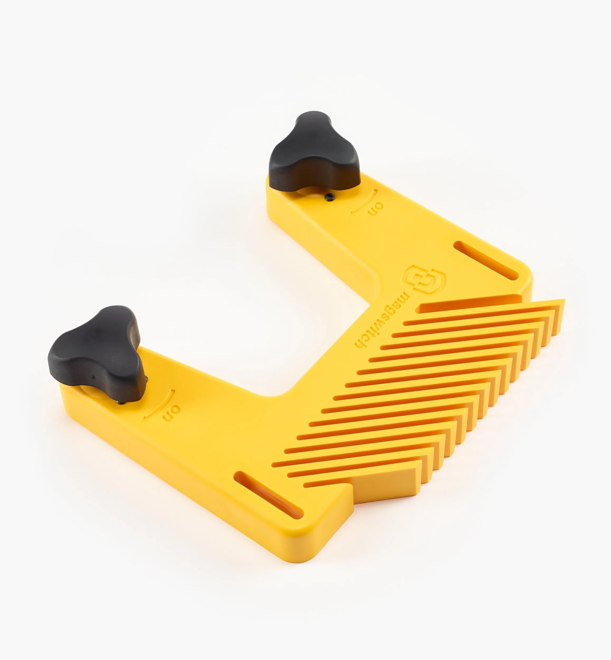 Lee Valley Safety>MagSwitch Magnetic Featherboard