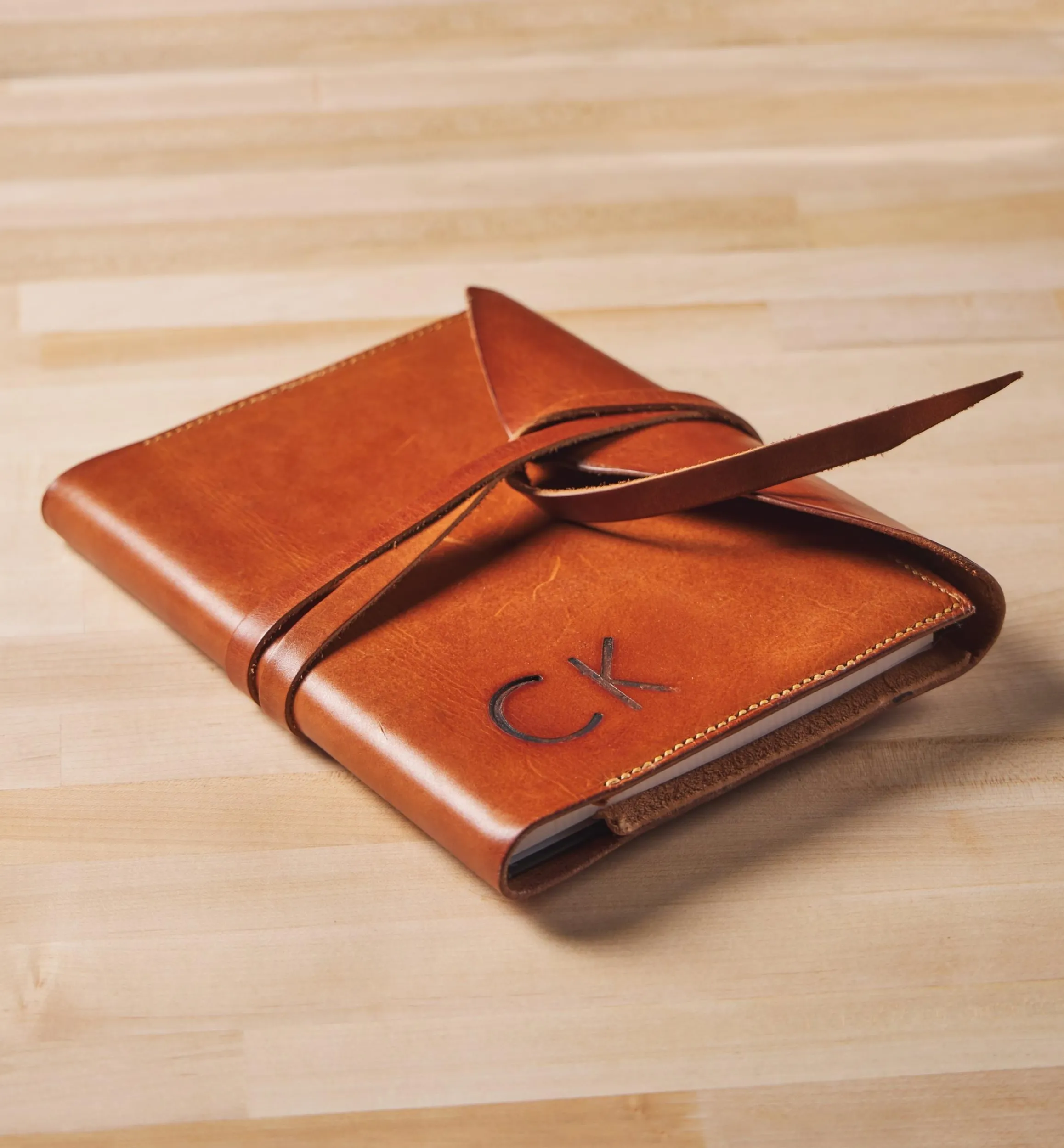 Lee Valley Supplies>Make It Yourself Leather Journal Cover Kit