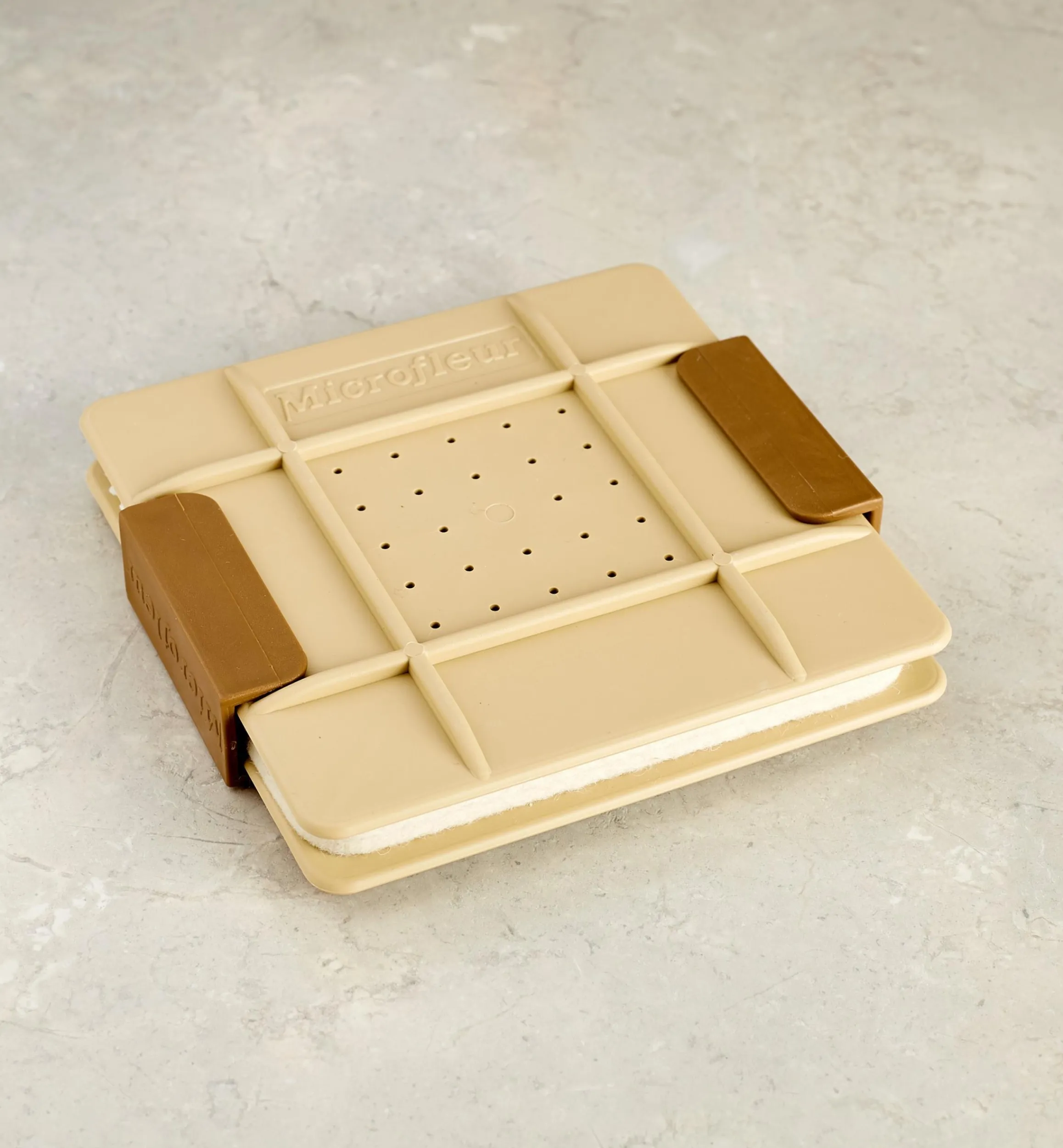 Lee Valley Toys & Games>Microwave Flower Press
