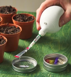 Lee Valley Seed Starting>Mini Wand Seeder