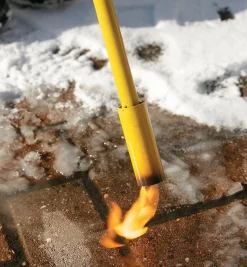 Lee Valley Weeding><noscript><img width=